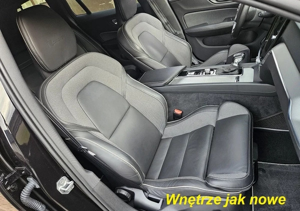 Volvo V60 cena 119900 przebieg: 146000, rok produkcji 2020 z Nysa małe 529